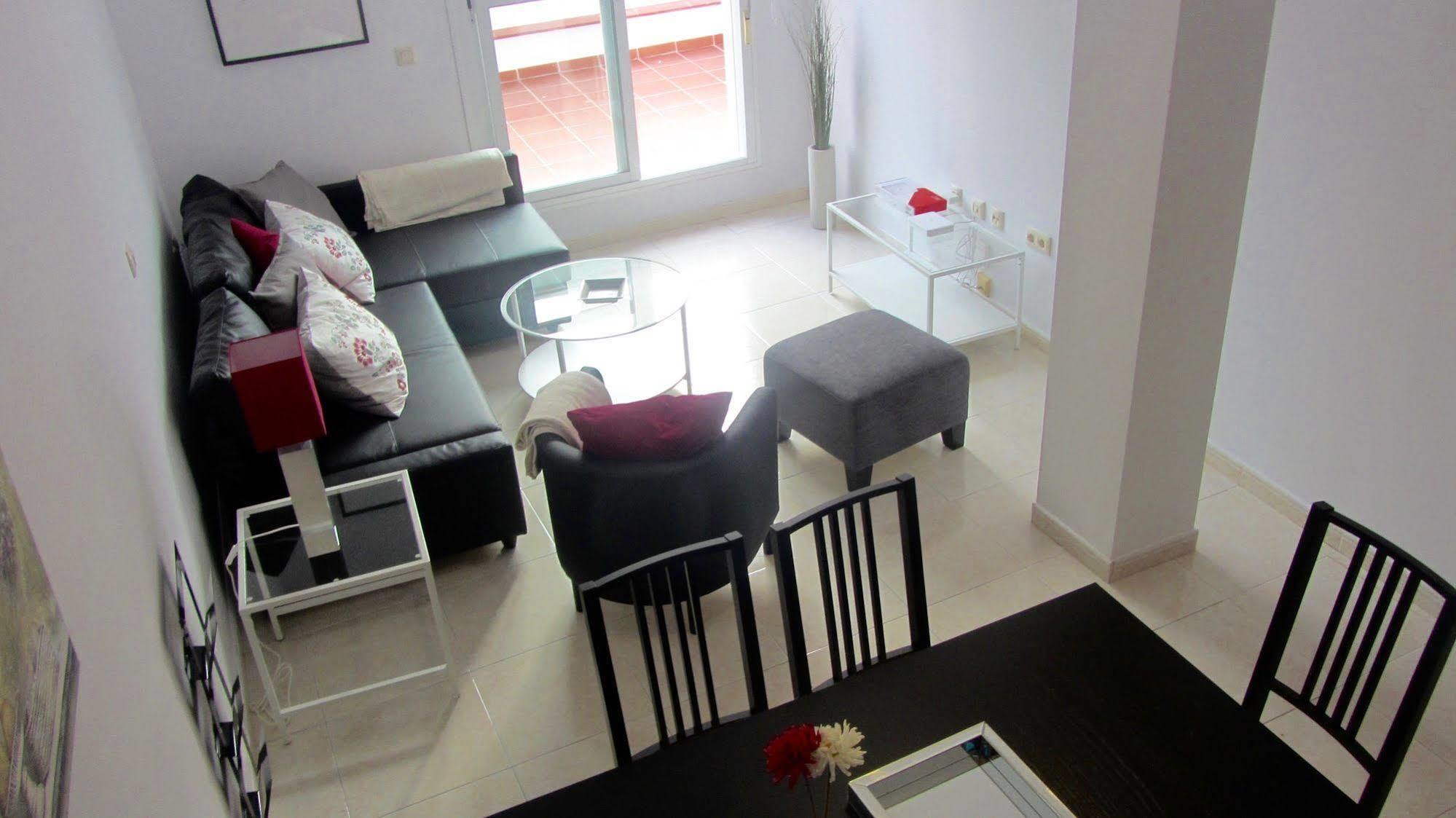Apartamentos Decada Малага Екстер'єр фото