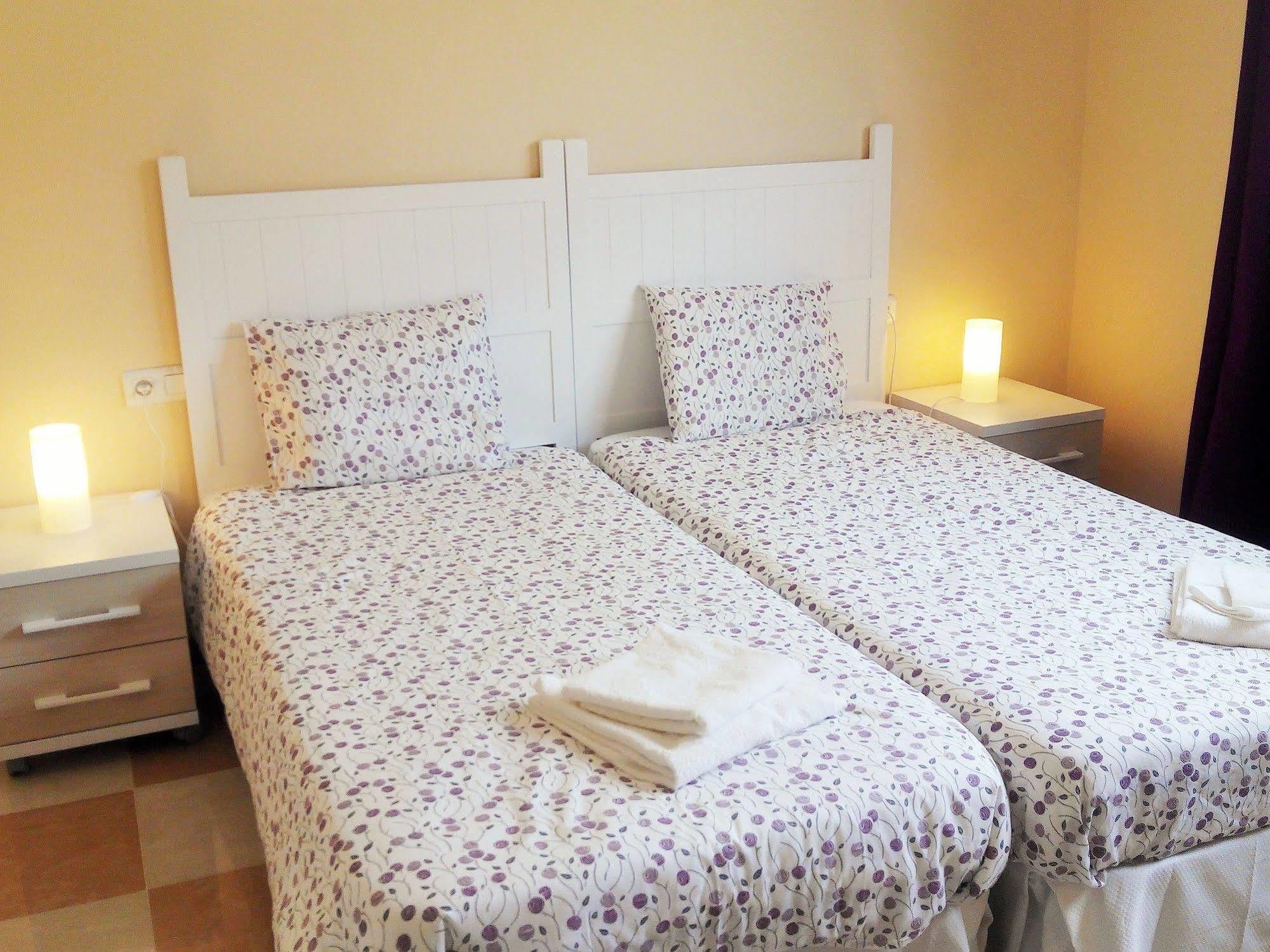 Apartamentos Decada Малага Екстер'єр фото