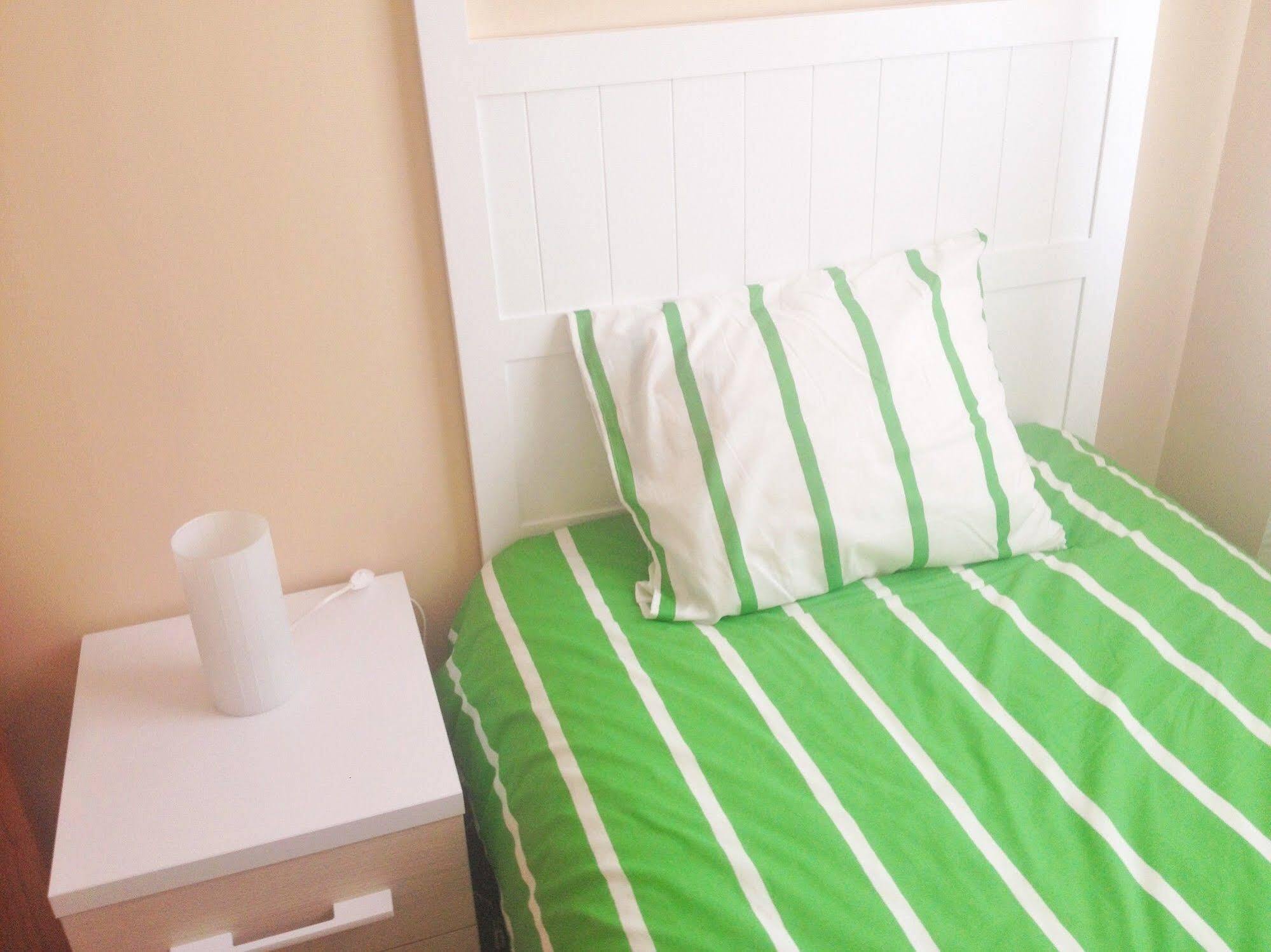 Apartamentos Decada Малага Екстер'єр фото